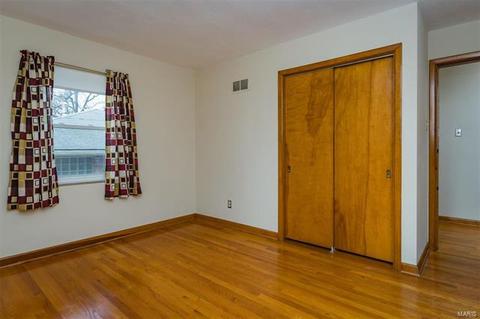 218 Wooster Dr, Saint Louis, MO 63135 photo 16