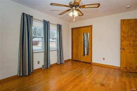 218 Wooster Dr, Saint Louis, MO 63135 photo 14