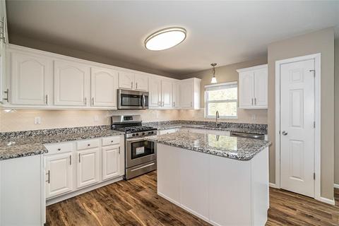 528 Faith Dr, Lake Saint Louis, MO 63367 photo 9