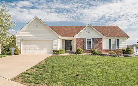 528 Faith Dr, Lake Saint Louis, MO 63367 photo 1