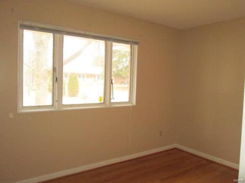 134 Romine Cir, Ballwin, MO 63011 photo 8