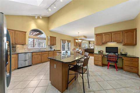 658 Arbor Hvn, Ballwin, MO 63021 photo 30
