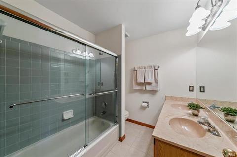 658 Arbor Hvn, Ballwin, MO 63021 photo 57