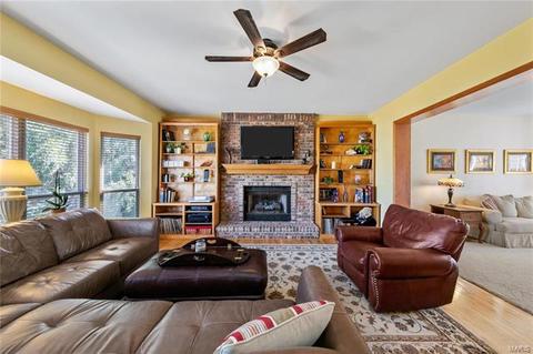 658 Arbor Hvn, Ballwin, MO 63021 photo 18