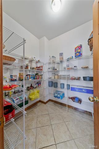 658 Arbor Hvn, Ballwin, MO 63021 photo 32