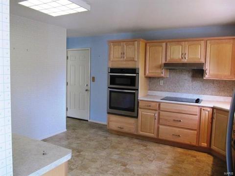 457 Hill Trl, Ballwin, MO 63011 photo 13