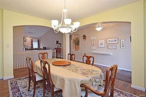 353 Brookhaven Dr, O'fallon, MO 63368 photo 5