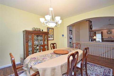 353 Brookhaven Dr, O'fallon, MO 63368 photo 7
