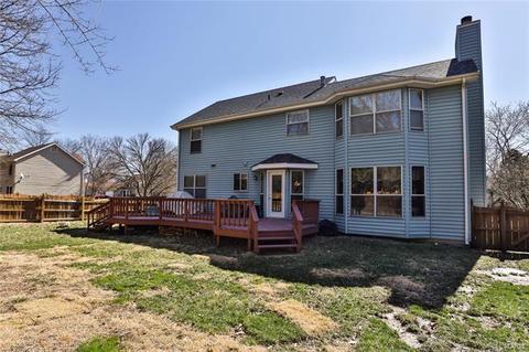 1041 Columbard Dr, Ballwin, MO 63021 photo 45