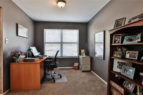 1041 Columbard Dr, Ballwin, MO 63021 photo 10