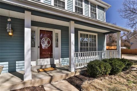 1041 Columbard Dr, Ballwin, MO 63021 photo 4