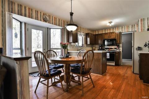 1041 Columbard Dr, Ballwin, MO 63021 photo 19