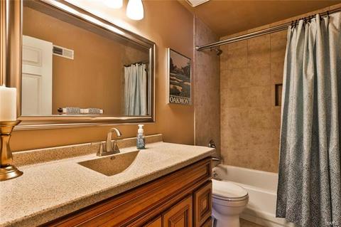 1041 Columbard Dr, Ballwin, MO 63021 photo 31