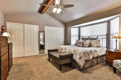 1041 Columbard Dr, Ballwin, MO 63021 photo 25