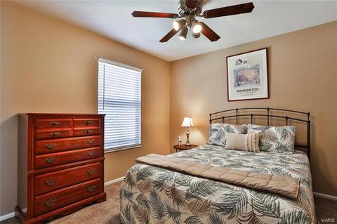 1041 Columbard Dr, Ballwin, MO 63021 photo 32