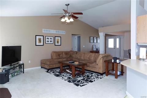 104 Rightfield Dr, O'fallon, MO 63366 photo 6