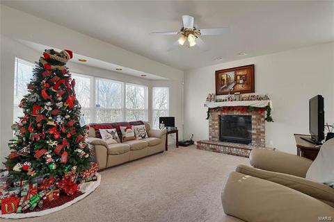 2444 Eagle Frst, Saint Charles, MO 63303 photo 11