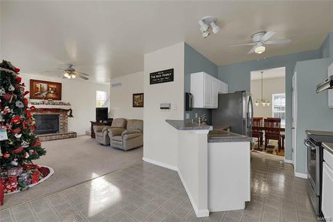 2444 Eagle Frst, Saint Charles, MO 63303 photo 8