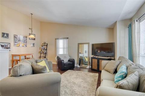 45 Timber Oaks Trl, O'fallon, MO 63368 photo 3