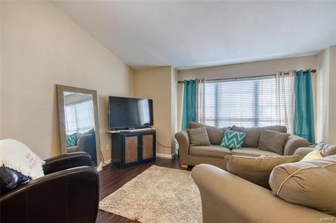 45 Timber Oaks Trl, O'fallon, MO 63368 photo 4