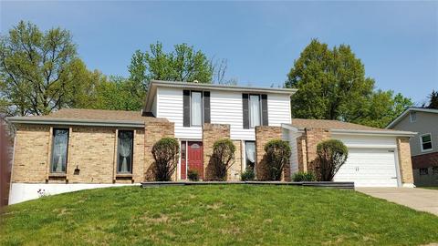 865 Gardenway, Ballwin, MO 63011 photo 1