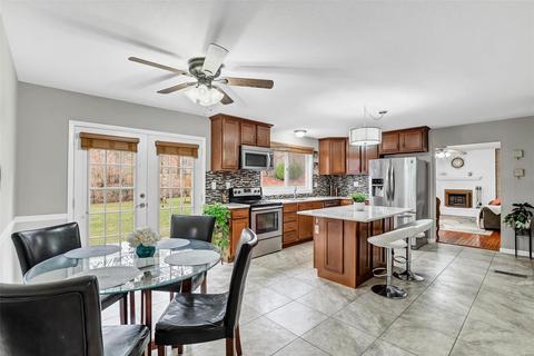 865 Gardenway, Ballwin, MO 63011 photo 12