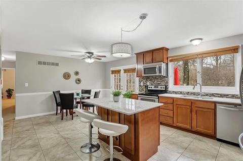 865 Gardenway, Ballwin, MO 63011 photo 16