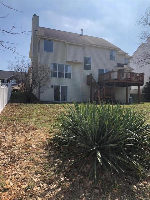 736 Charleston Oaks, Ballwin, MO 63021 photo 2