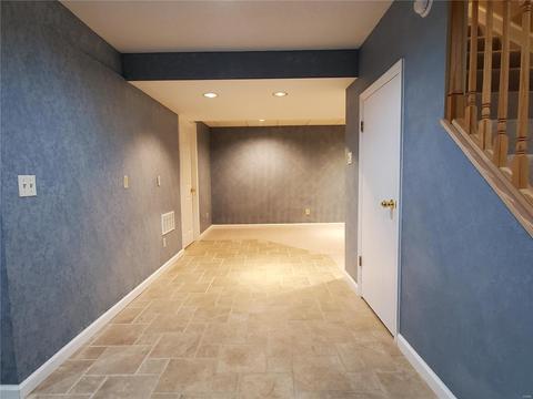 207 Hollytree Ct, Ballwin, MO 63021 photo 22