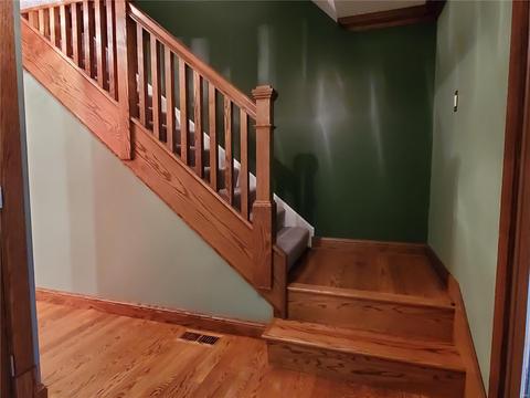 207 Hollytree Ct, Ballwin, MO 63021 photo 7