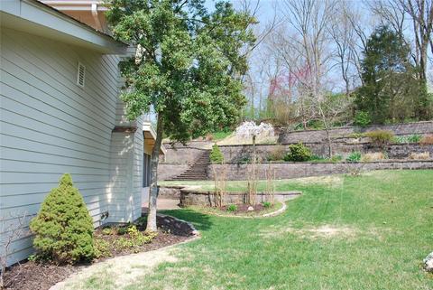 207 Hollytree Ct, Ballwin, MO 63021 photo 29