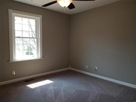 207 Hollytree Ct, Ballwin, MO 63021 photo 18