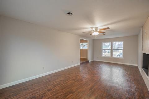 501 Saint John Dr, O'fallon, MO 63366 photo 6