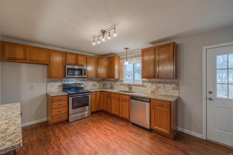501 Saint John Dr, O'fallon, MO 63366 photo 10