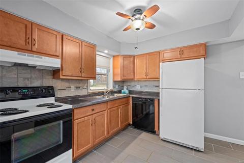 456 Chamberlin Dr, Ballwin, MO 63021 photo 12