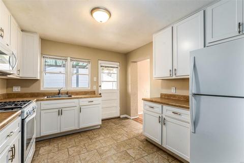 181 Bascom Dr, Saint Louis, MO 63135 photo 13
