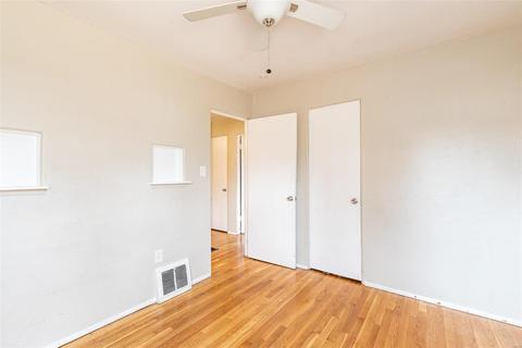 181 Bascom Dr, Saint Louis, MO 63135 photo 17