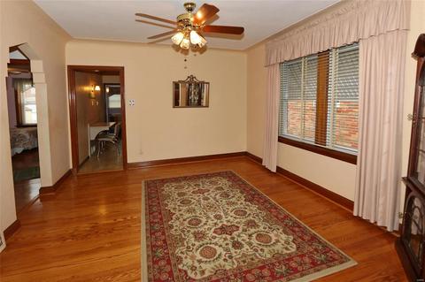 5745 Gresham Ave, Saint Louis, MO 63109 photo 7