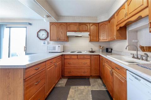 10855 Spring Ave, Saint Ann, MO 63074 photo 10
