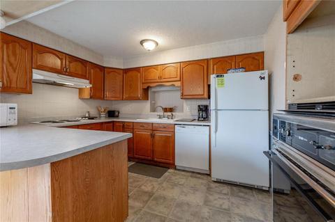 10855 Spring Ave, Saint Ann, MO 63074 photo 3
