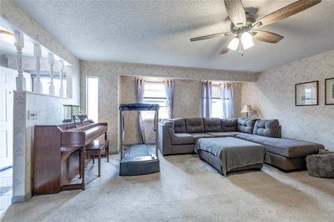 10855 Spring Ave, Saint Ann, MO 63074 photo 9