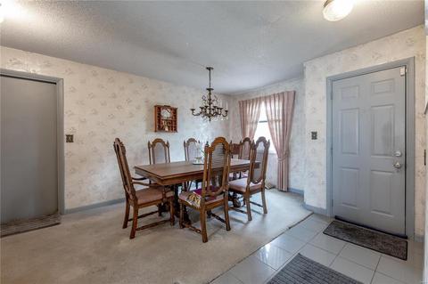 10855 Spring Ave, Saint Ann, MO 63074 photo 5