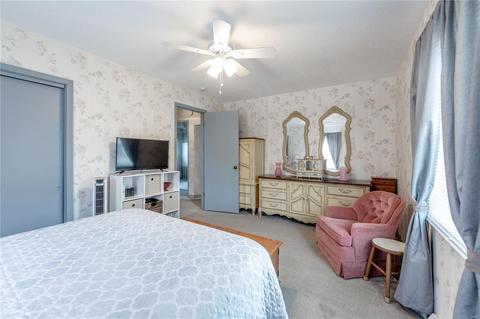 10855 Spring Ave, Saint Ann, MO 63074 photo 16