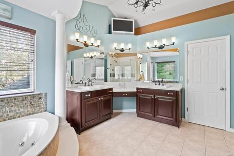 999 Kiefer Trails Dr, Ballwin, MO 63021 photo 22