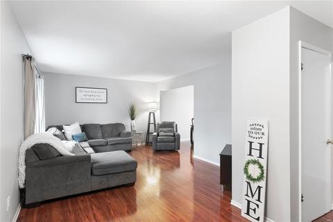 902 Dover Falls Dr, Manchester, MO 63021 photo 4