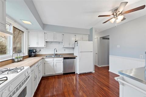 902 Dover Falls Dr, Manchester, MO 63021 photo 9