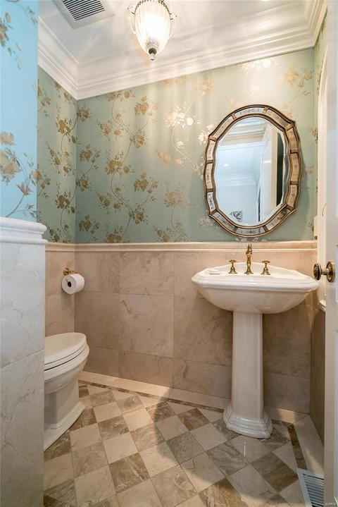 26 Upper Ladue Rd, Ladue, MO 63124 photo 9