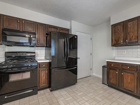983 Barbizon, Manchester, MO 63021 photo 5