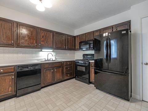 983 Barbizon, Manchester, MO 63021 photo 4