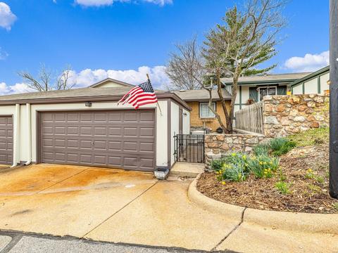 983 Barbizon, Manchester, MO 63021 photo 1